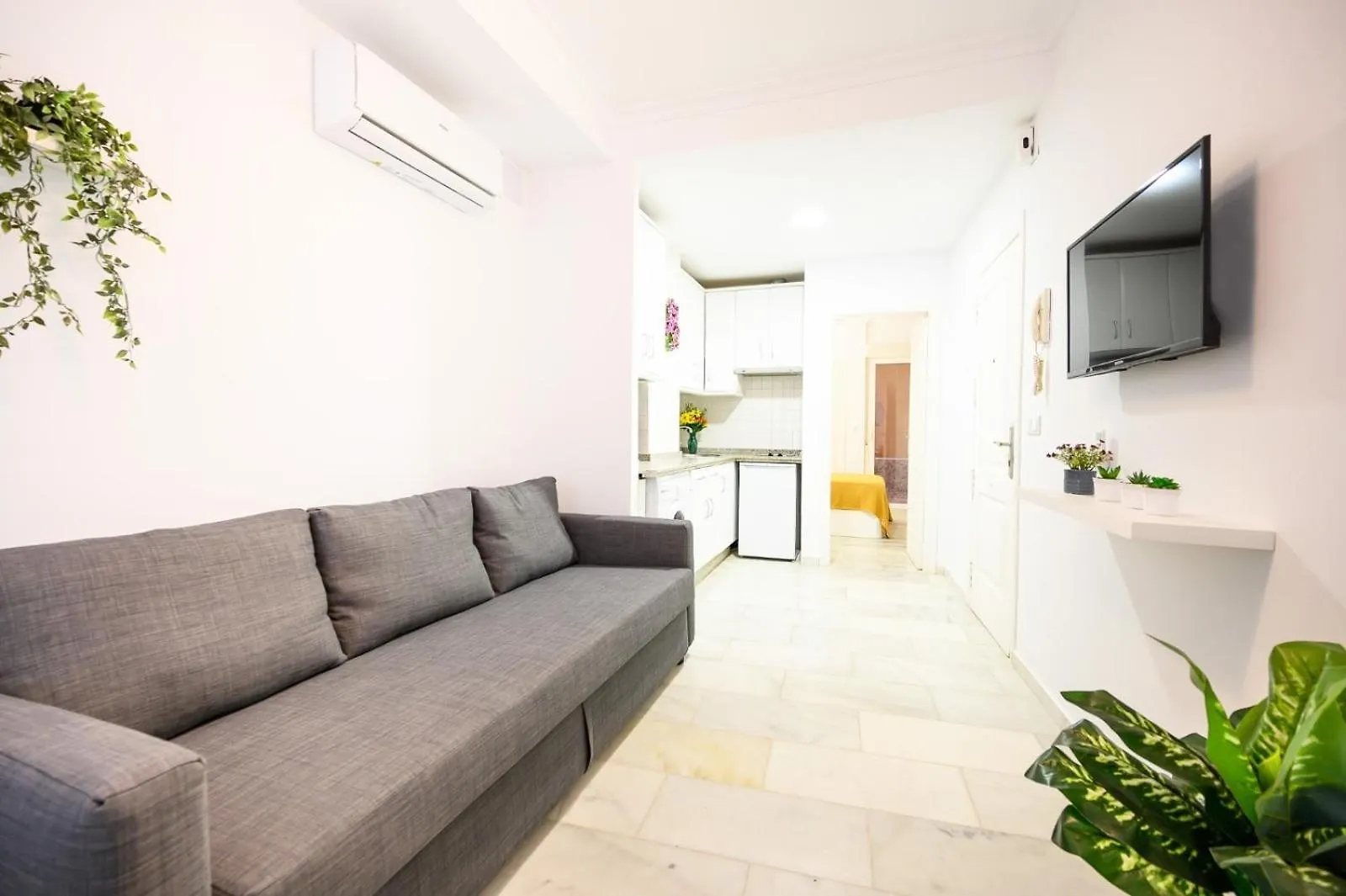 Edificio Francisco Cano By 10Tosea Fuengirola